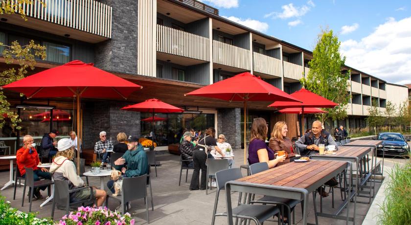 Banff Aspen Lodge photo