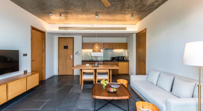 Image of 2 Bedroom Apartment, Balcony 12