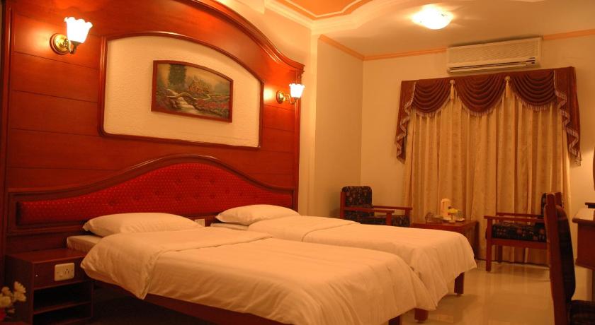 Hotel Gnanam Thanjavur