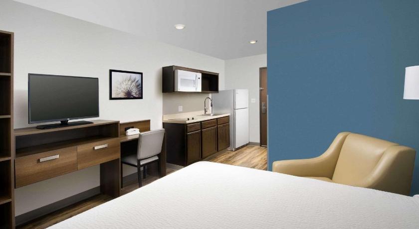San Antonio WoodSpring Suites Lackland near Sea World Accommodation room