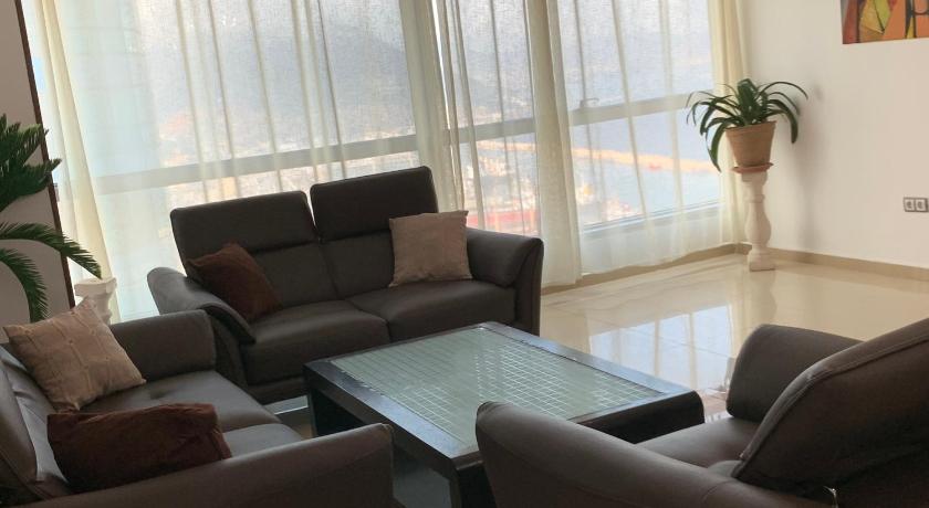 Magnifique appartement a Mobilart Oran pour famille ou pro UNIQUEMENT