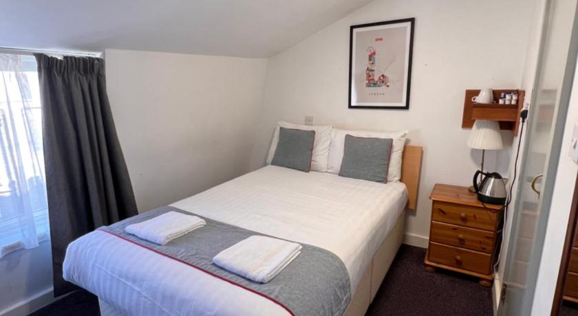 Immagine di Camera Matrimoniale Standard (Standard Double Room) 7