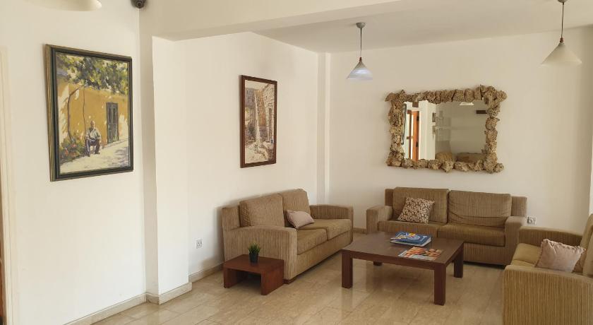 Florea Hotel Apartments photo