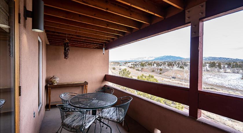 Vista La Sierra, 2 Bedrooms, Flat Screen TV, Pet Friendly, Sleeps 6 photo