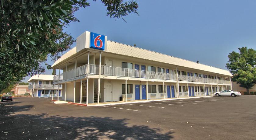 Motel 6-Woodland, CA Sacramento Airport