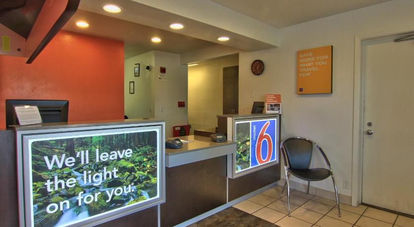 Motel 6-Woodland, CA Sacramento Airport