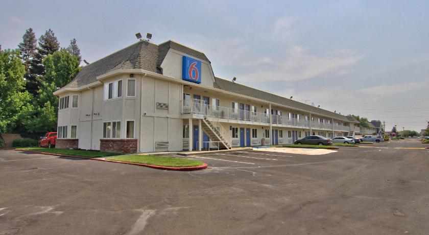 Motel 6-Sacramento, CA - South