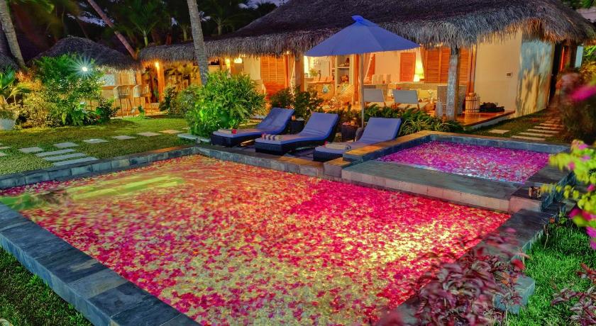 Luxury Sakina Villa - Beachfront photo