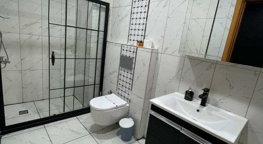 Lara Hotel photo