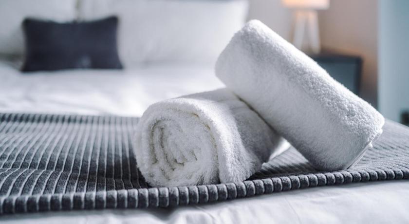 Hilltop Serviced Apartments - Deansgate photo