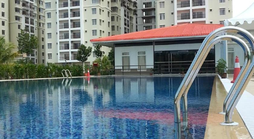 Melaka Town Area Top 1 Family Lovers Water Themepark Suites By GGM photo
