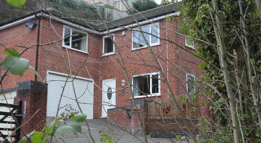 4 Bedroom Detached Holiday home with Hot Tub