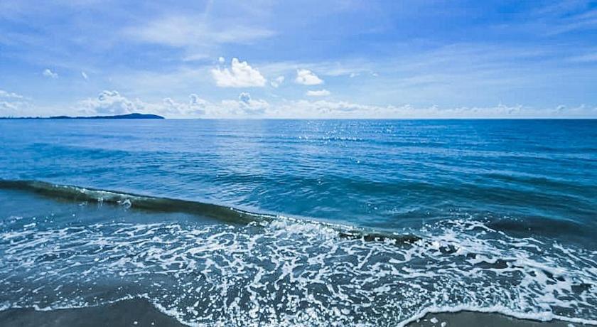 Timurbay Seaview & Poolview by Zuhayr Suite photo