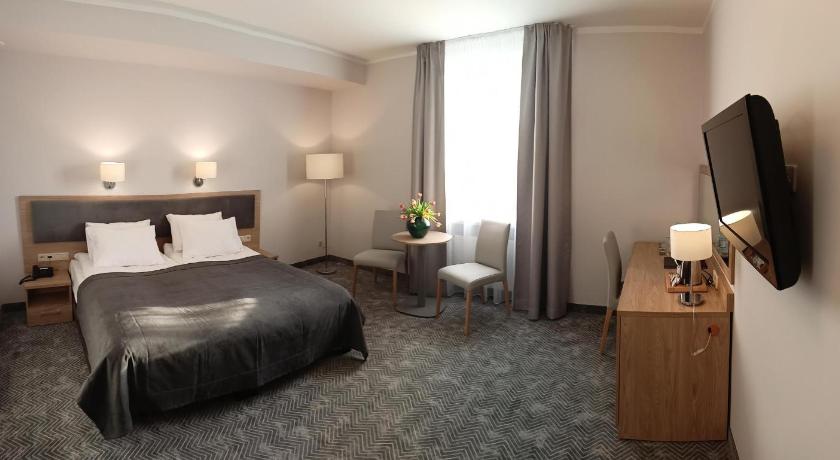 Hotel Gromada photo