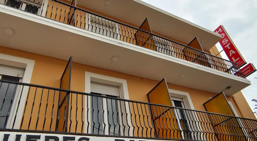 Mega Figueres — Hotel in Figueres