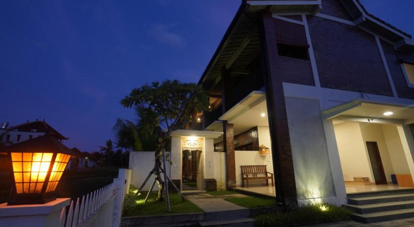 Sunkiest House Canggu - image 36