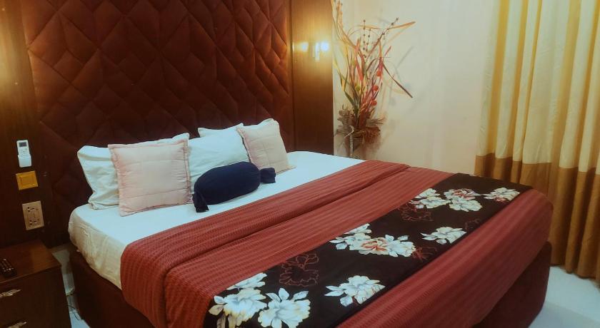 OLYMPUS HOTEL & SUITES photo