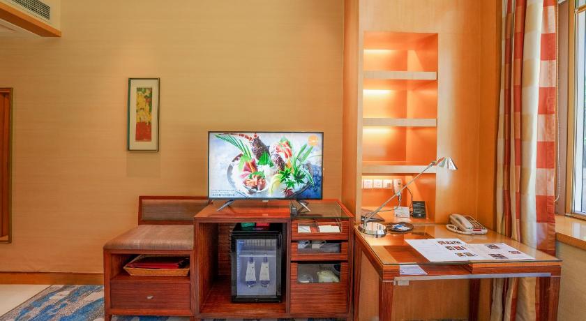 Image of Deluxe Room 8