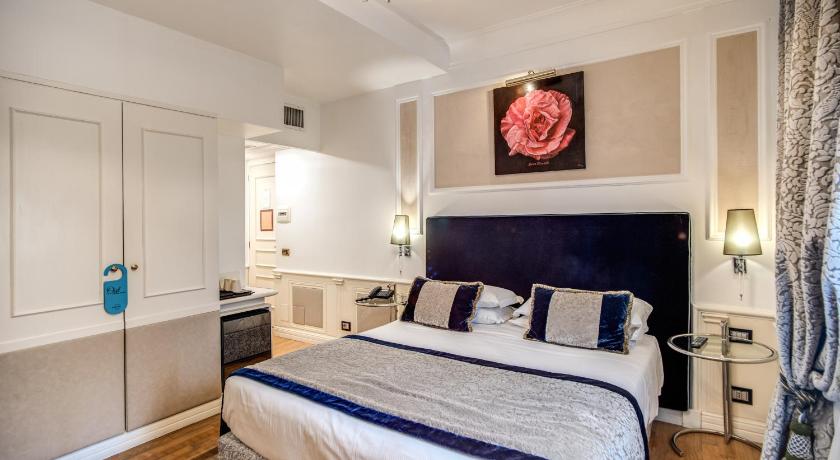 Image of Deluxe Double or Twin Room 14