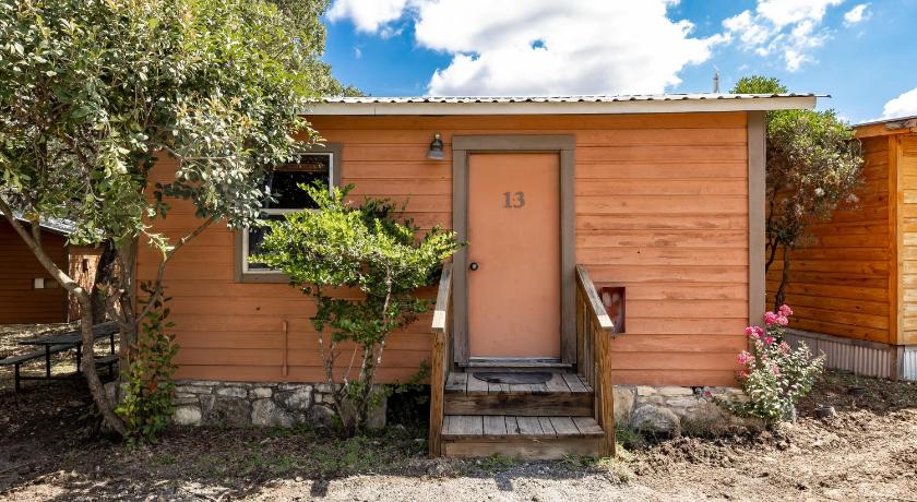 里奥弗里奥 (TX) The Historic Leakey Inn 4星级 住宿 设施