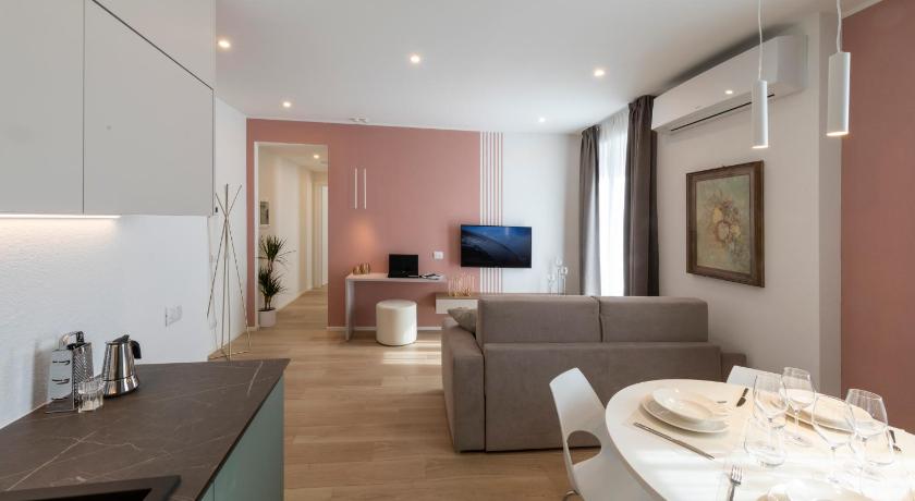 Residence Casa Coppa-appartamento Flox NUOVA APERTURA — Hotel in Omegna