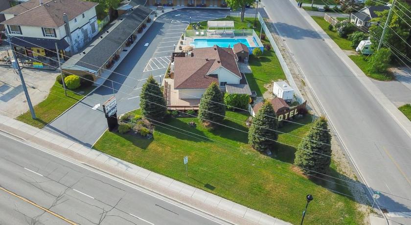 Beach Club by Beach1 Motel — Hotel in Wasaga Beach (ON)