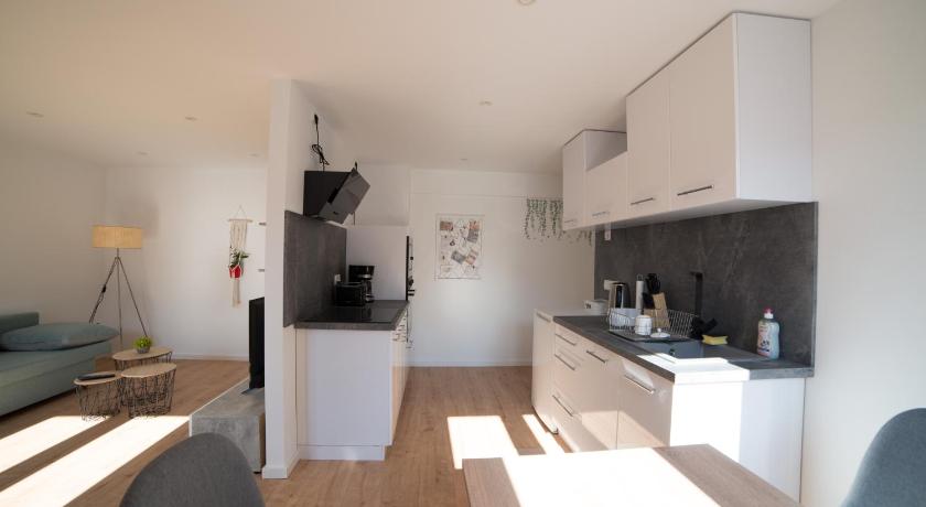 Schöne Ferienwohnung 54 m² Zentrumsnah Kingbett - image 25
