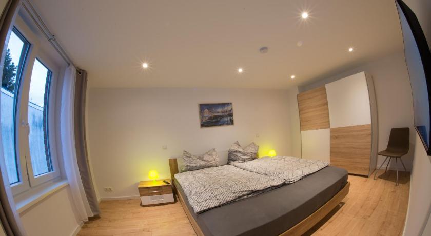 Schöne Ferienwohnung 54 m² Zentrumsnah Kingbett - image 24
