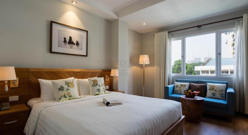 Фото: Suite King Bed with Afternoon tea (Suite King Bed with afternoon tea) 3