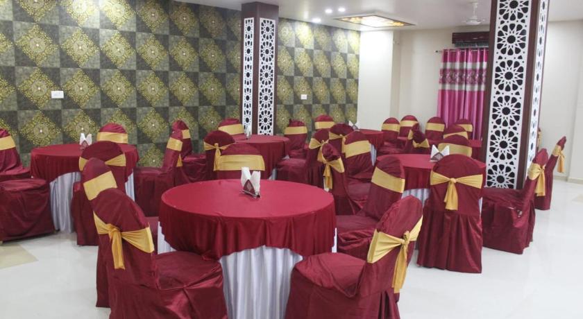HOTEL GOLDEN TULIP photo