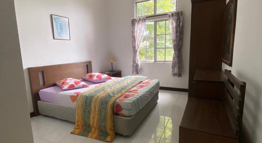 waterfrontvilla @ bukit merah laketown resort photo
