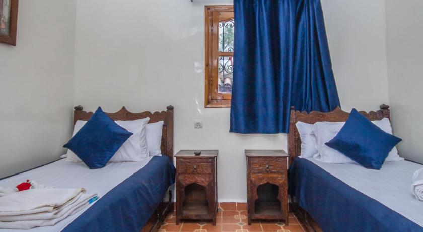 Image of Twin Room with Private Bathroom 7