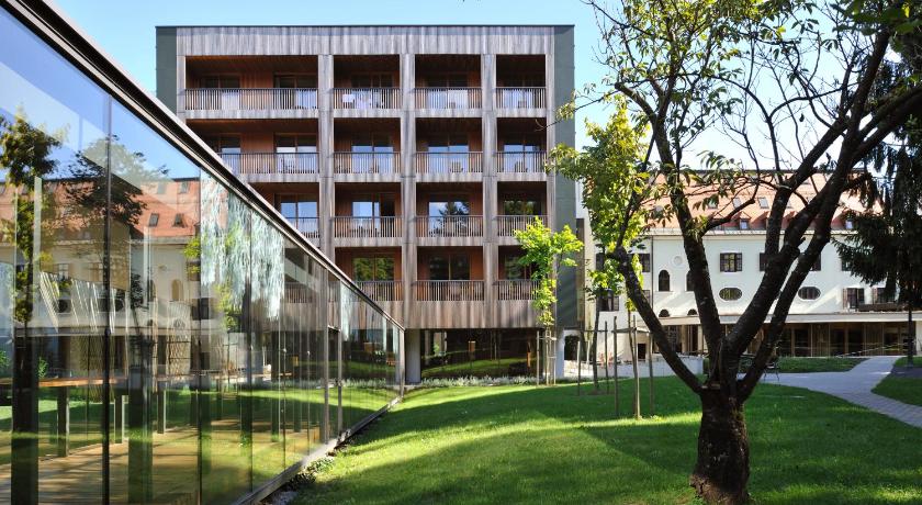 Hotel Balnea Superior - Terme Krka photo