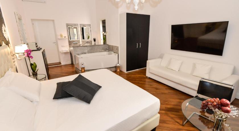 Rome NAVONA VITA SUITES 4-Star Hotel lobby