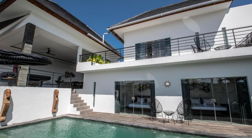 Hedonia Luxury Villas photo