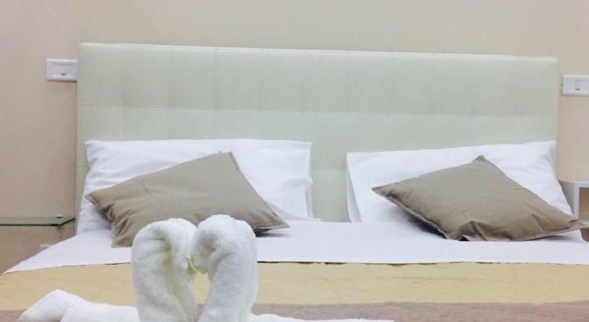 Decumani Prestige — Hotel in Naples