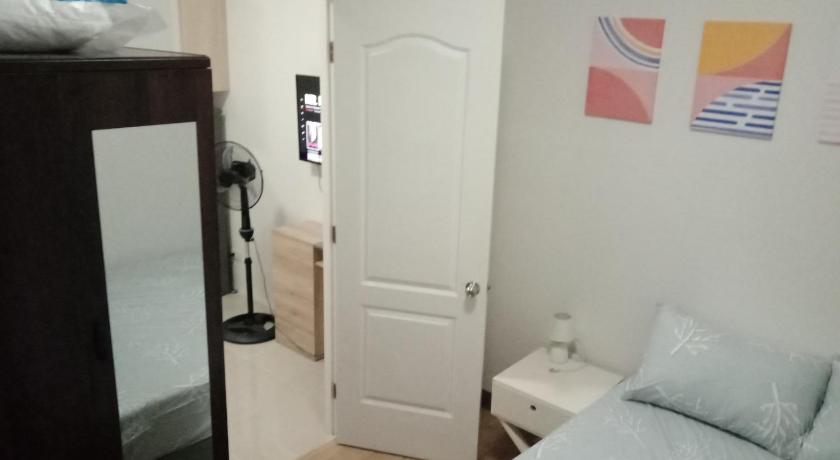 Suite 181 at the Courtyards at Brookridge photo
