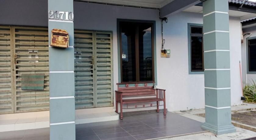 Rumah Tamu Pekan (semi D) photo