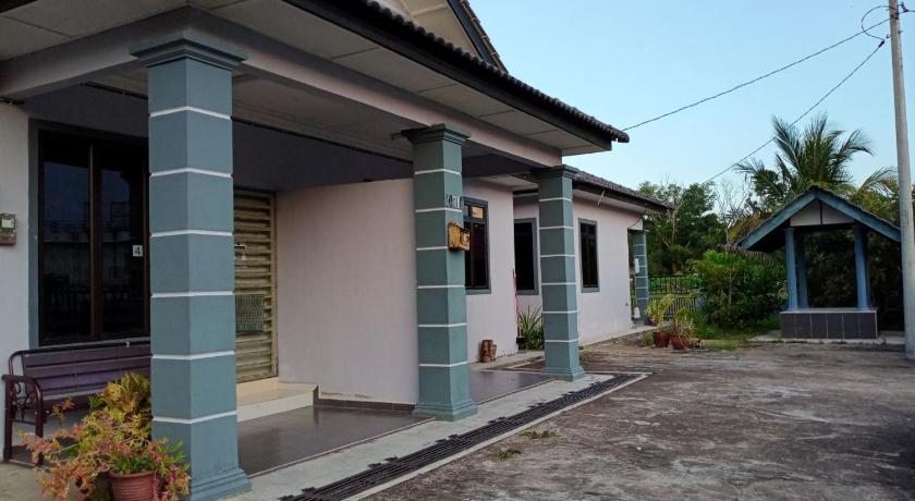 Rumah Tamu Pekan (semi D) — Hotel in Pekan