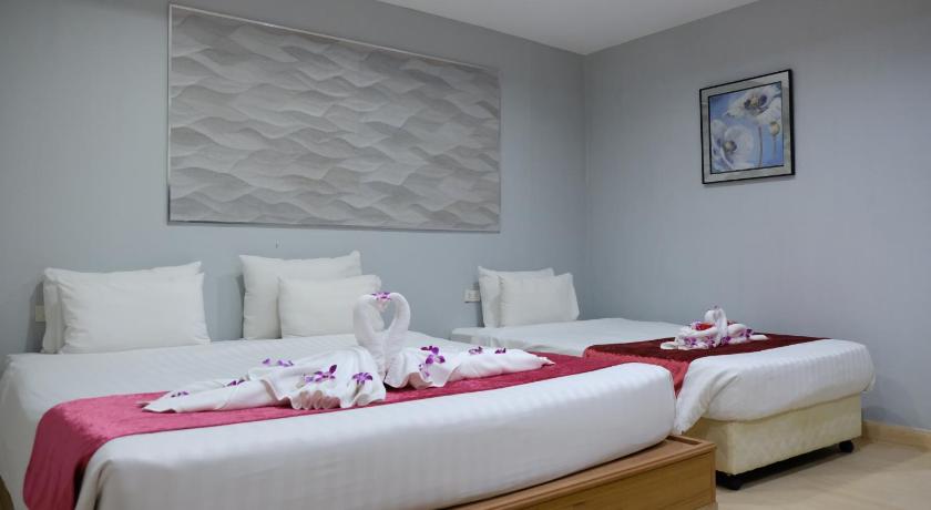 Image of Standard Triple Room 4