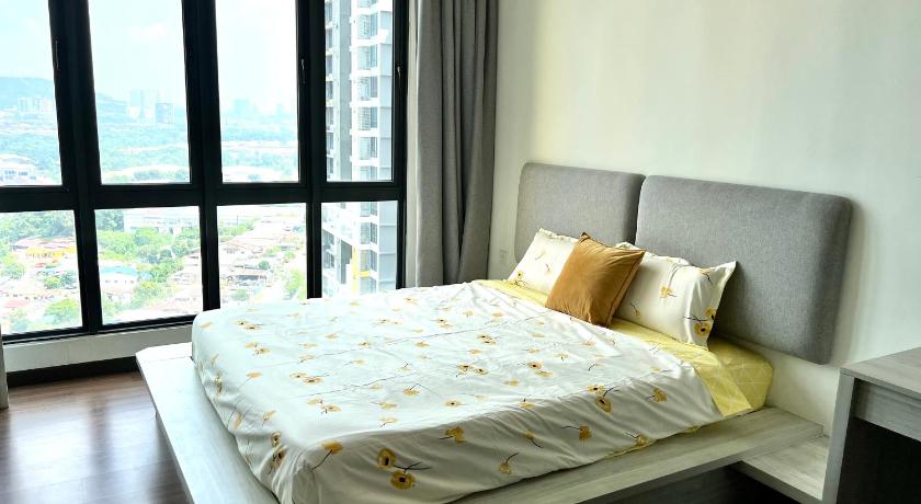 SilkSkyBalakong - HighFloor, PoolView, FreeParking, CozyPlace, C180, CherasSelatan, Kajang, TheMines photo