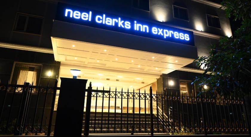 Neel Clarks Inn Express Agra photo