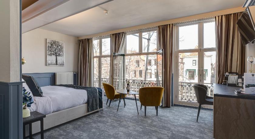 Double Or Twin Room with Canal View fotója 10