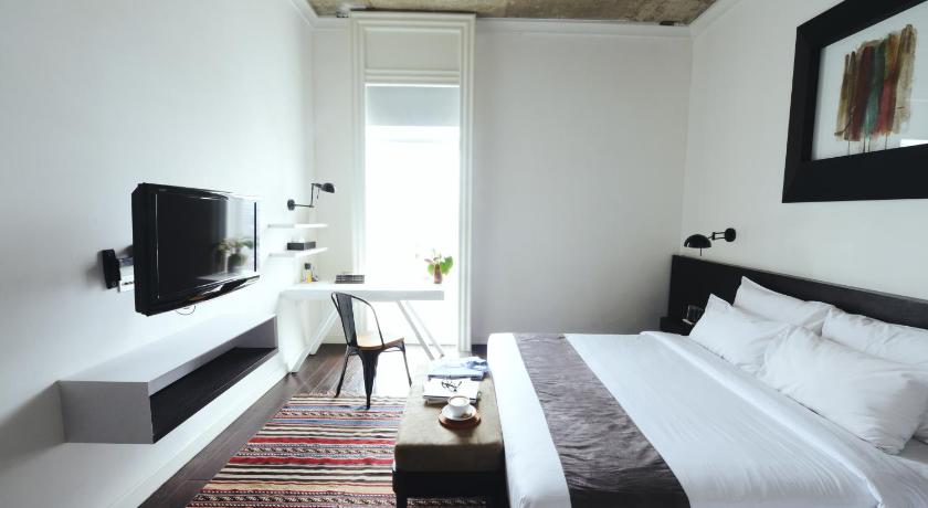Image of Studio Twin Bed 3