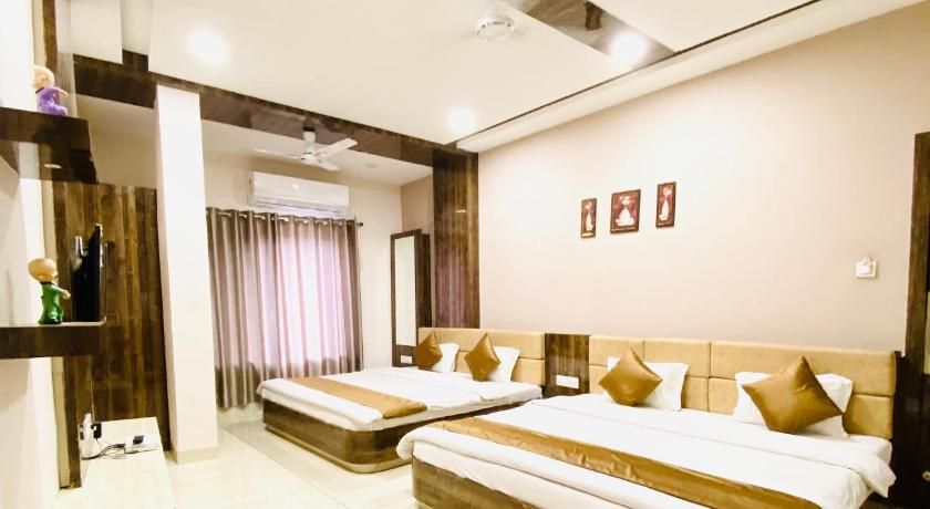 Hotel Motherland — Hotel in Indore
