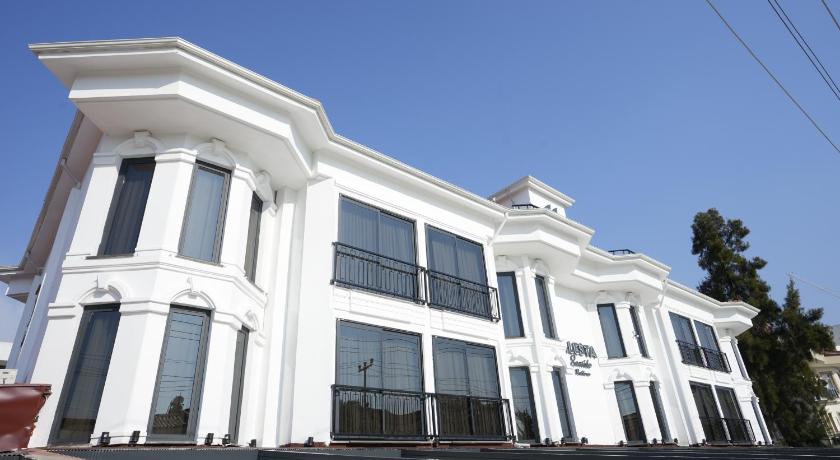 Alesta Seaside Residence — Hotel in Fethiye