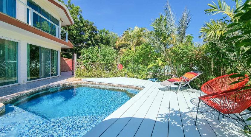 Tina's Living Paradise - Guesthouses with private pool photo