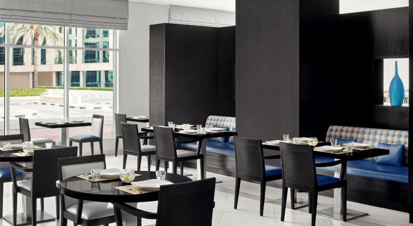 Holiday Inn Express Dubai Safa Park - main image