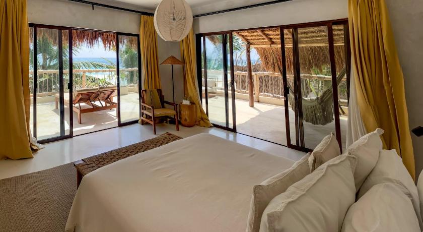Image of Sunrise Master Suite 10