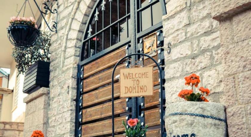 Hotel Domino — Hotel in Gjirokaster